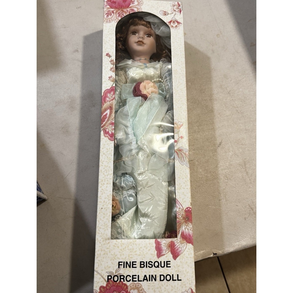 Knightsbridge Collection Fine Bisque Genuine Porcelain Doll D278 Judith 1 of 5k - Picture 12 of 13